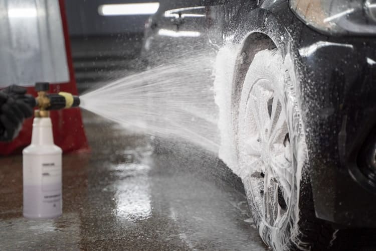 Comment réserver un lavage de voiture en ligne